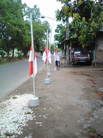 Hari ini Srimartani Pasang Benders Setengah Tiang