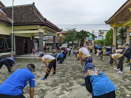 Senam Sehat Bersama Forum Kapanewon di Srimartani